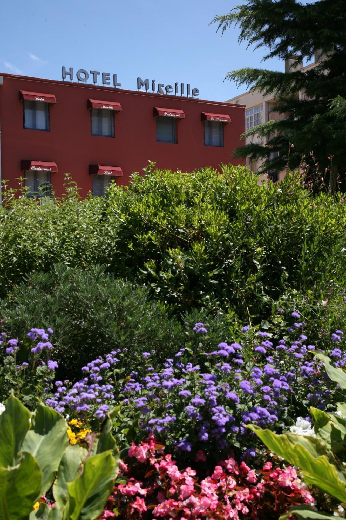 Hôtel Mireille Arles Exterior foto